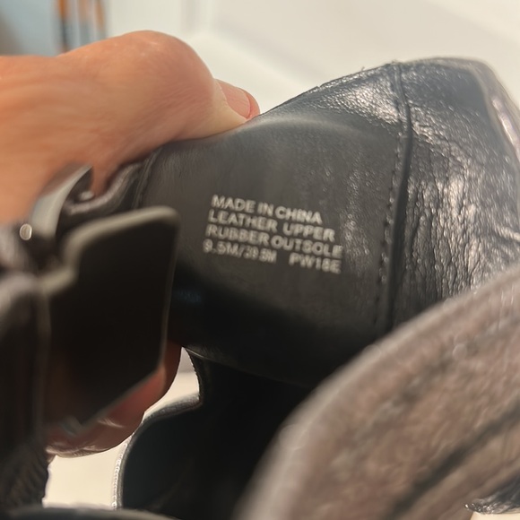 MICHAEL KORS BLAZE METALIC LEATHER OPEN TOE PEN HEELS IN SIZE 9.5 M - Picture 9 of 10